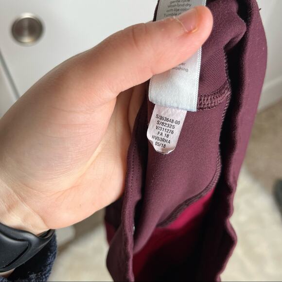 Athleta All In Structure 7/8 Length Pocket High Ruse Leggings Size XS - Picture 11 of 11